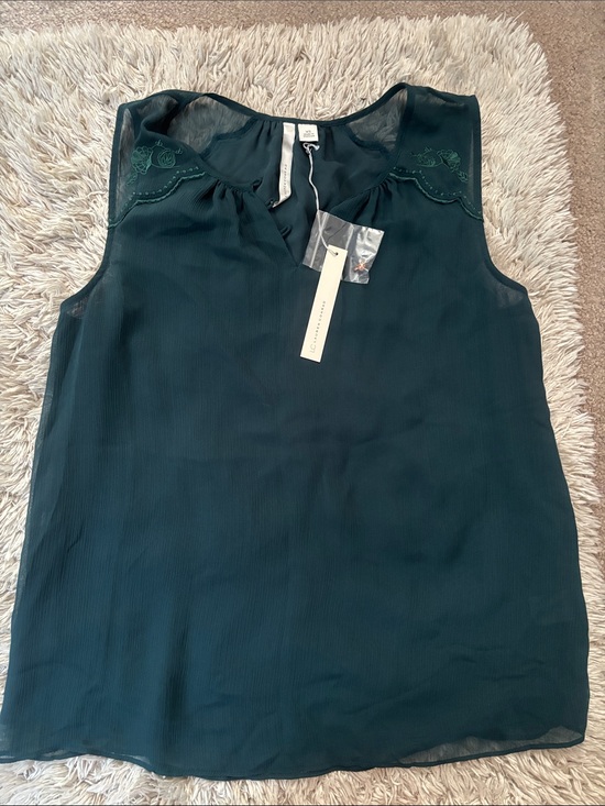 LC Lauren Conrad Tops - NWT size Xs LC Lauren Conrad Dark Teal Sleeveless Embroidered Neck Top